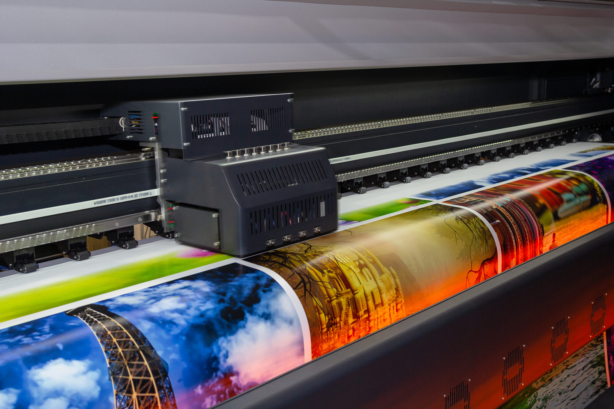 Large format printing machine in the operation Industry